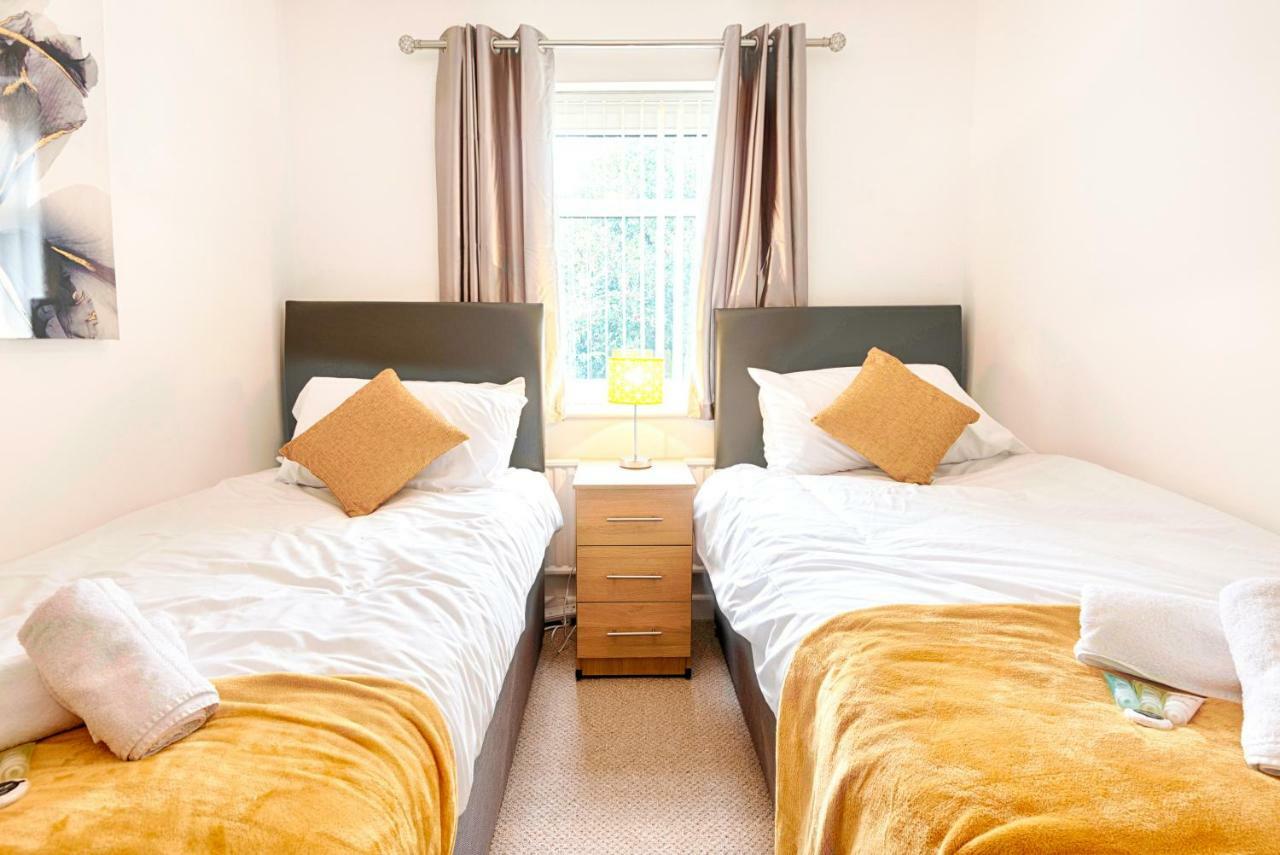 Free Parking, Spacious Living Room, Garden Swansea Exterior photo